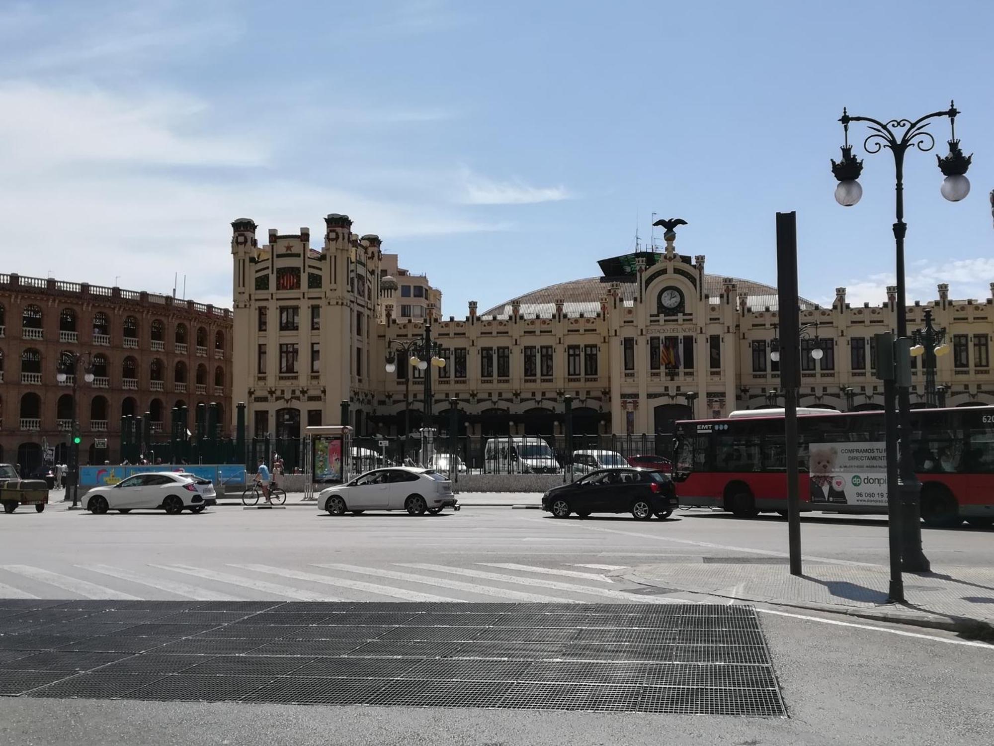 Bam ! Centro ! Centre ! Zentrum ! Lägenhet Valencia Exteriör bild